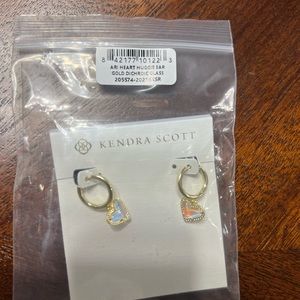 Kendra Scott Ari Heart Gold Huggie Earrings in Dichroic Glass